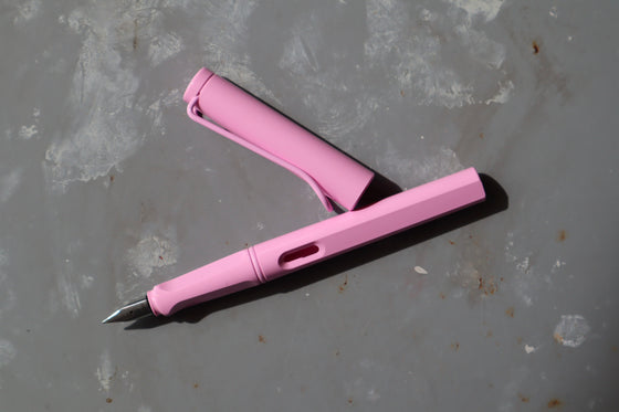 Fountain pen Lamy Safari - Light Rose, limited edition 2023